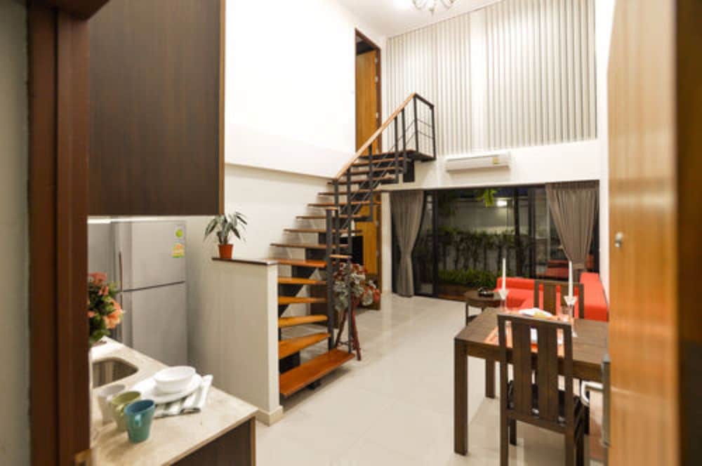 Duplex, 2 Bedrooms photo 2