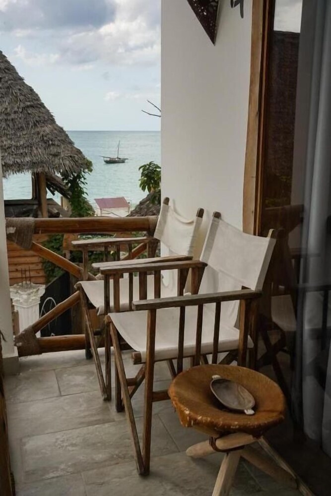 Deluxe Room, Balcony, Partial Sea View