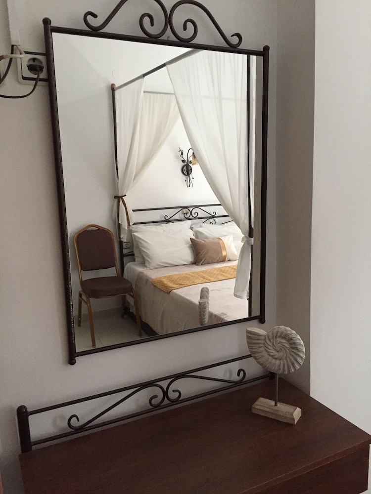 Comfort Studio, 1 Queen Bed, Sea View