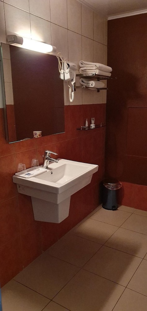 Classic Triple Room photo 2