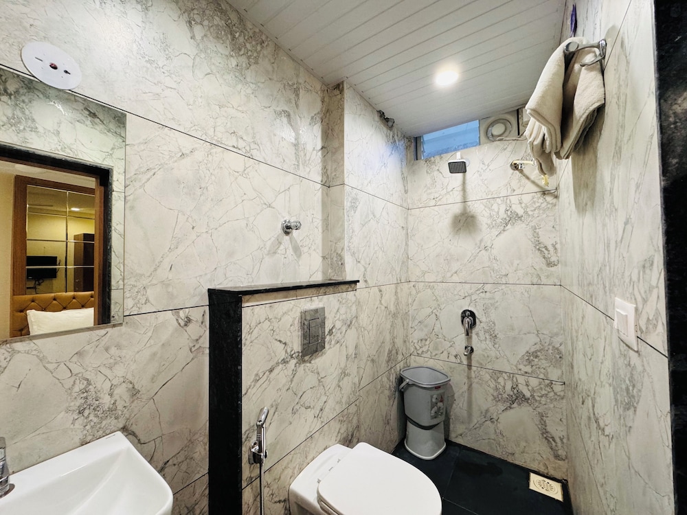 Deluxe Triple Room photo 2