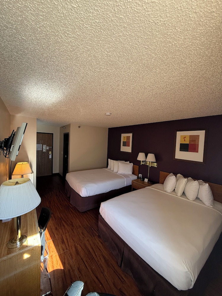 Room, 2 Queen Beds - Photo 2