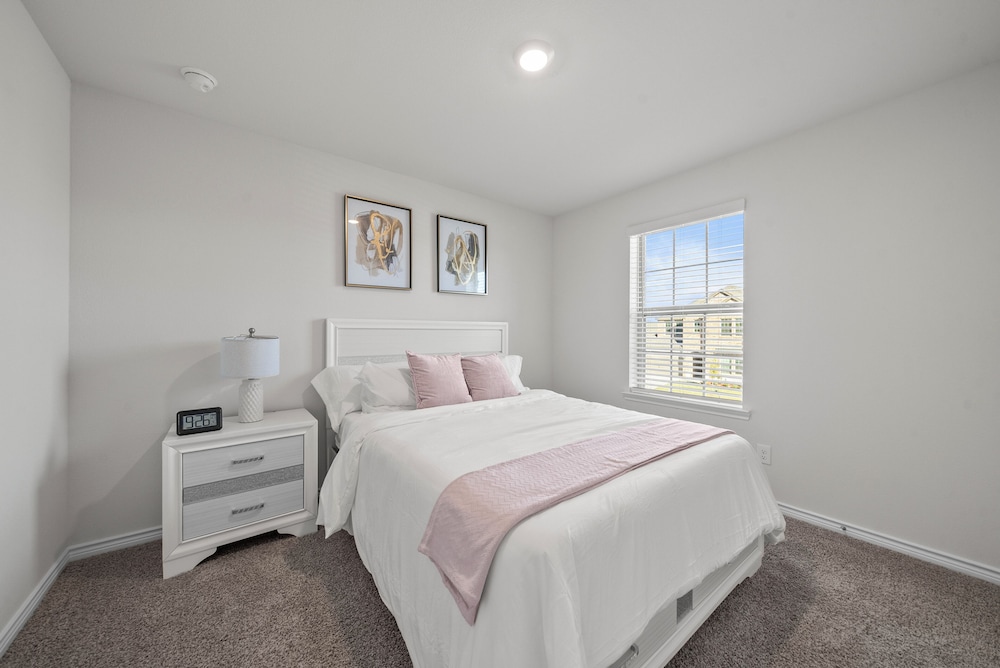 Luxurious 4-Bed Home in Aubrey TX, Billede 18