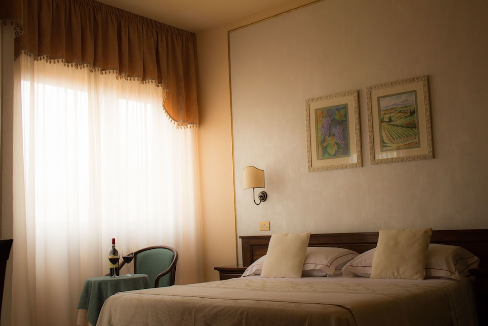 Economy Double Room - Photo 1