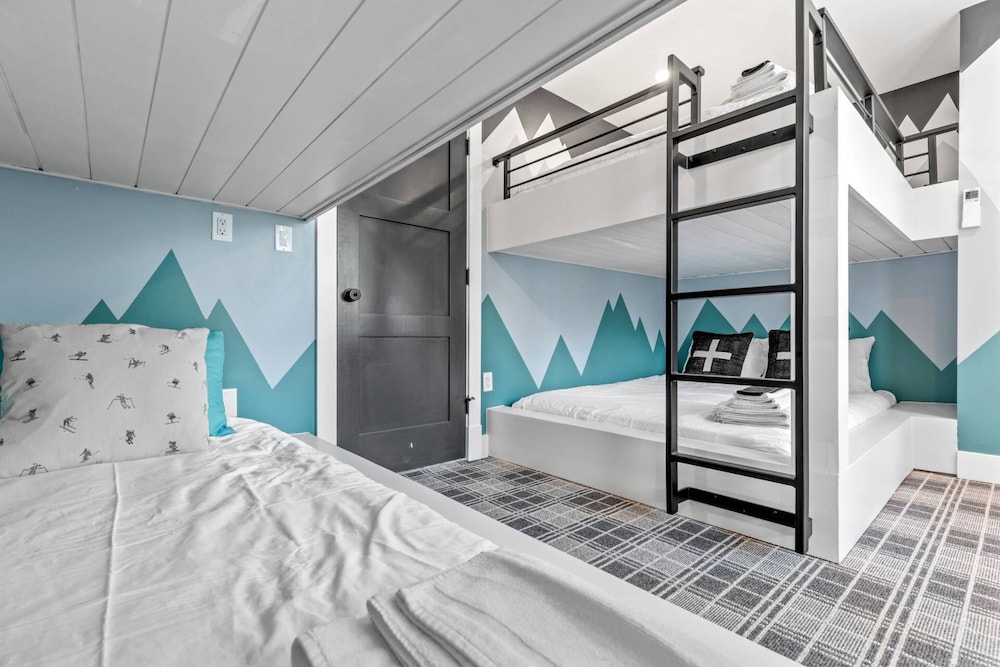 Apartment (Bearfoot Lodge) photo 2