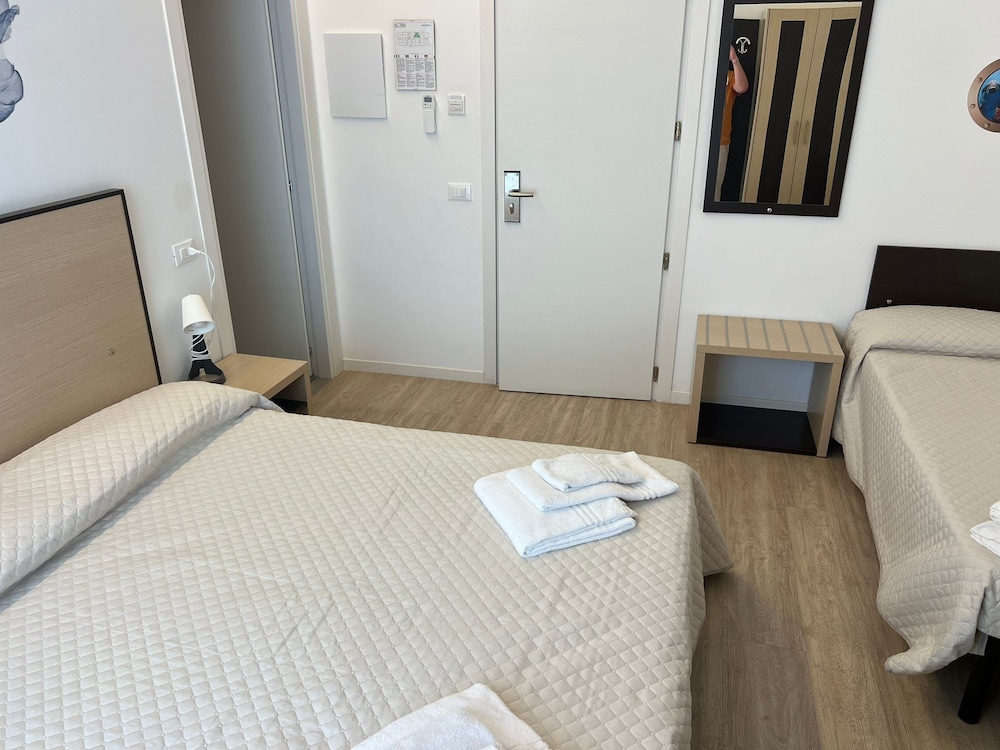 Comfort Triple Room, Non Smoking, Balcony