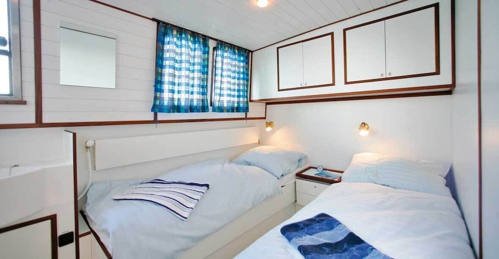 Mobile Home photo 1