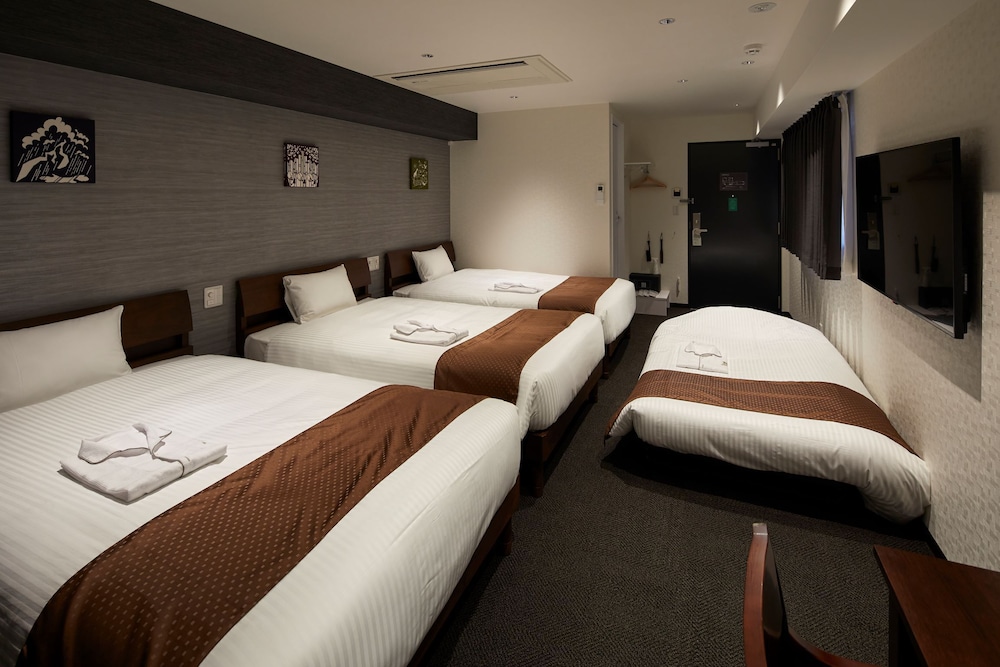 Basic Quadruple Room - Photo 2