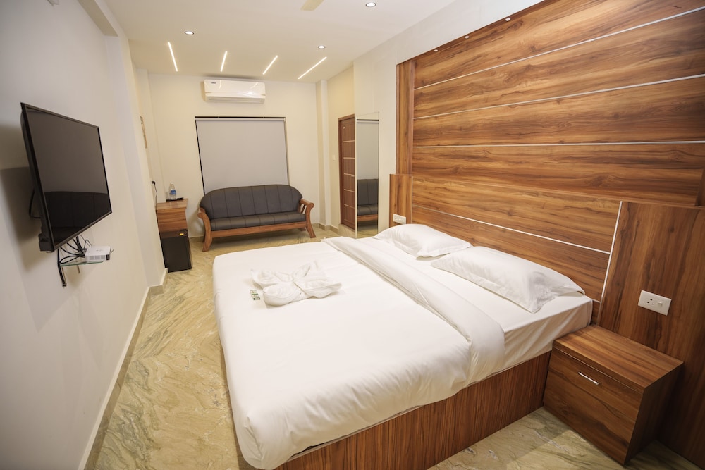 Deluxe Double Bed Room