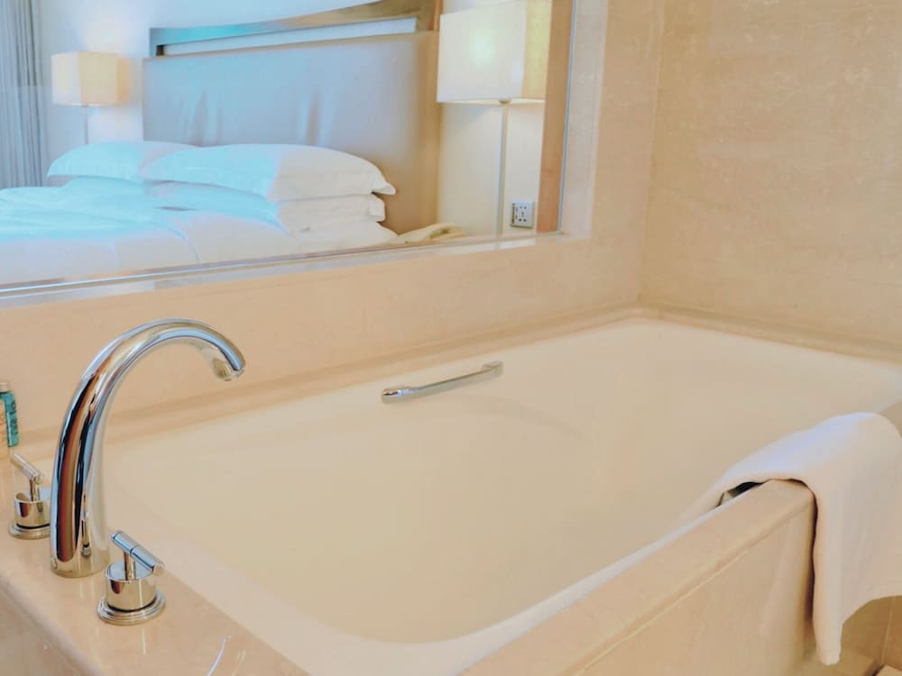 Superior Double Room, 1 King Bed - Photo 2