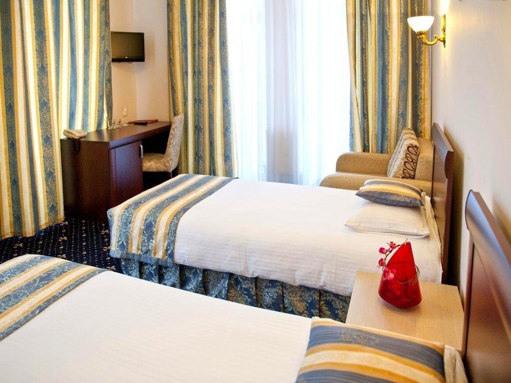 Superior Double or Twin Room photo 1
