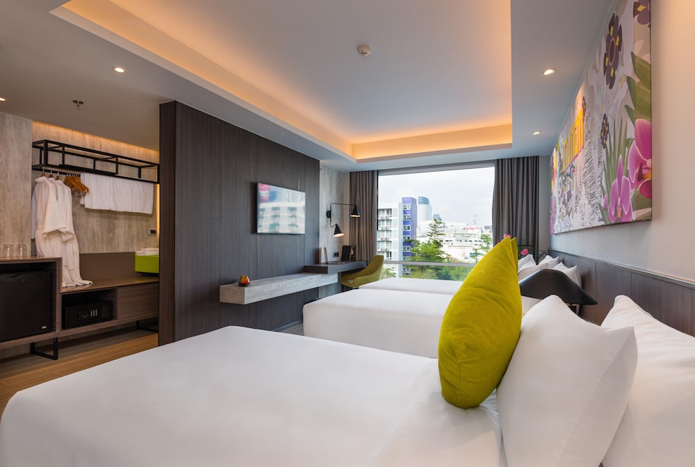 Superior Triple Room, Garden View photo 3