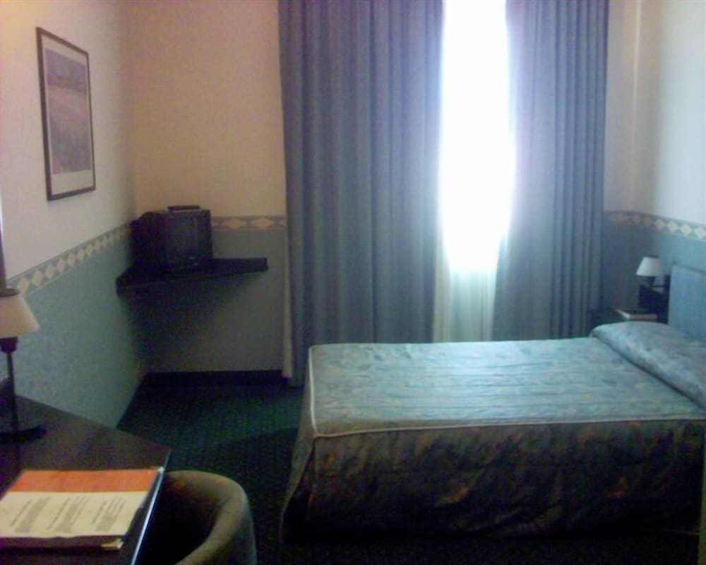 Single Room photo 1