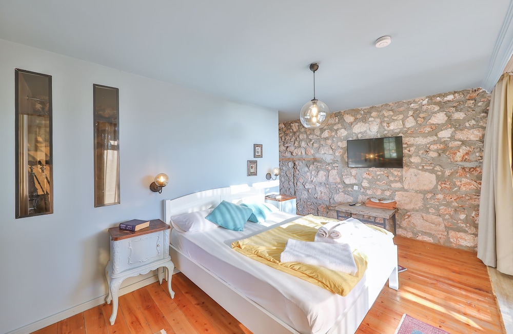 Superior Double Room, 1 Queen Bed, Sea View - Photo 3
