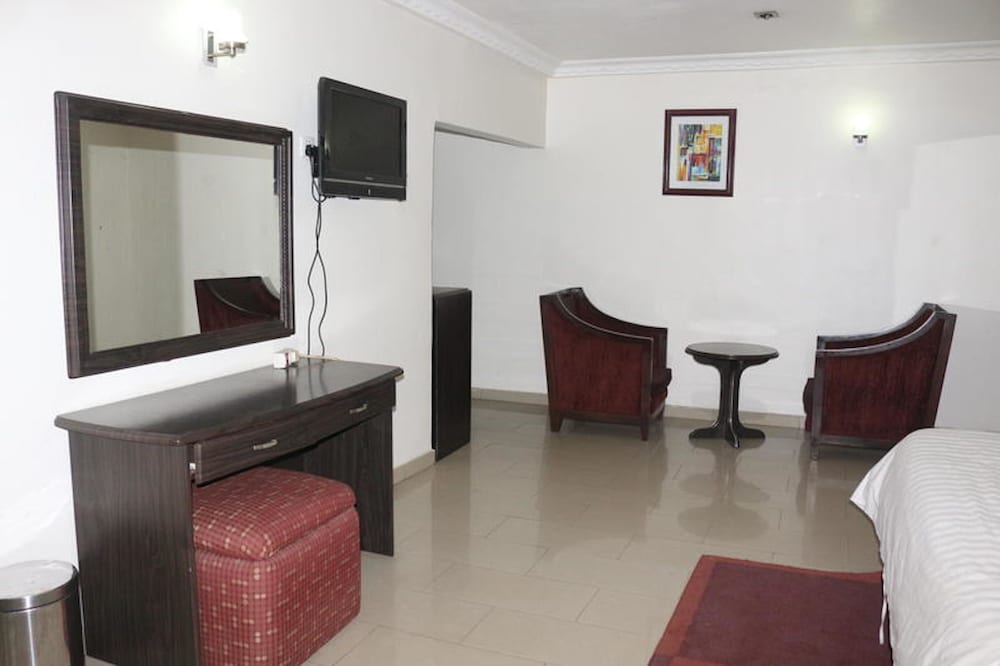 Executive Room, 1 Queen Bed photo 2
