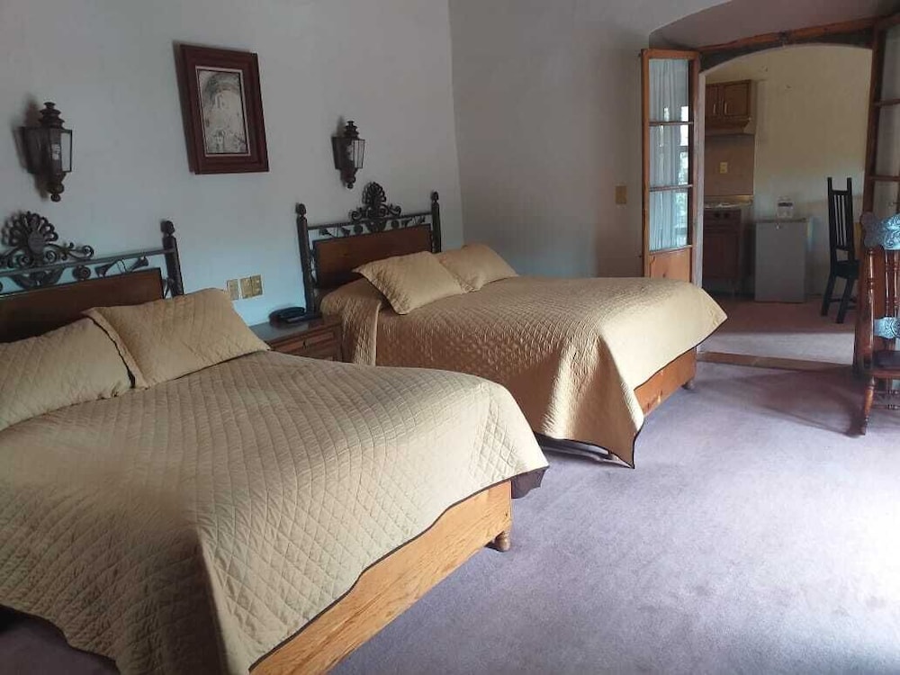 Double Room, 2 Double Beds