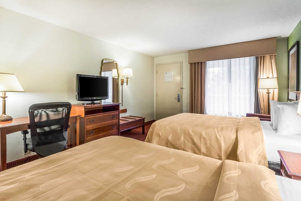 Standard Room, 2 Double Beds, Non Smoking photo 2