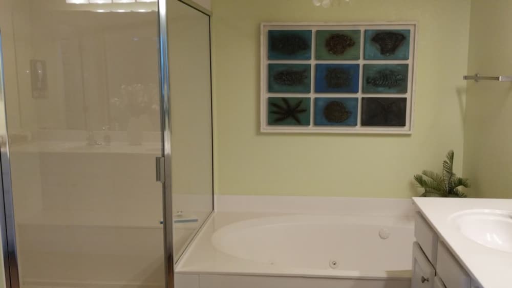 Condo photo 2