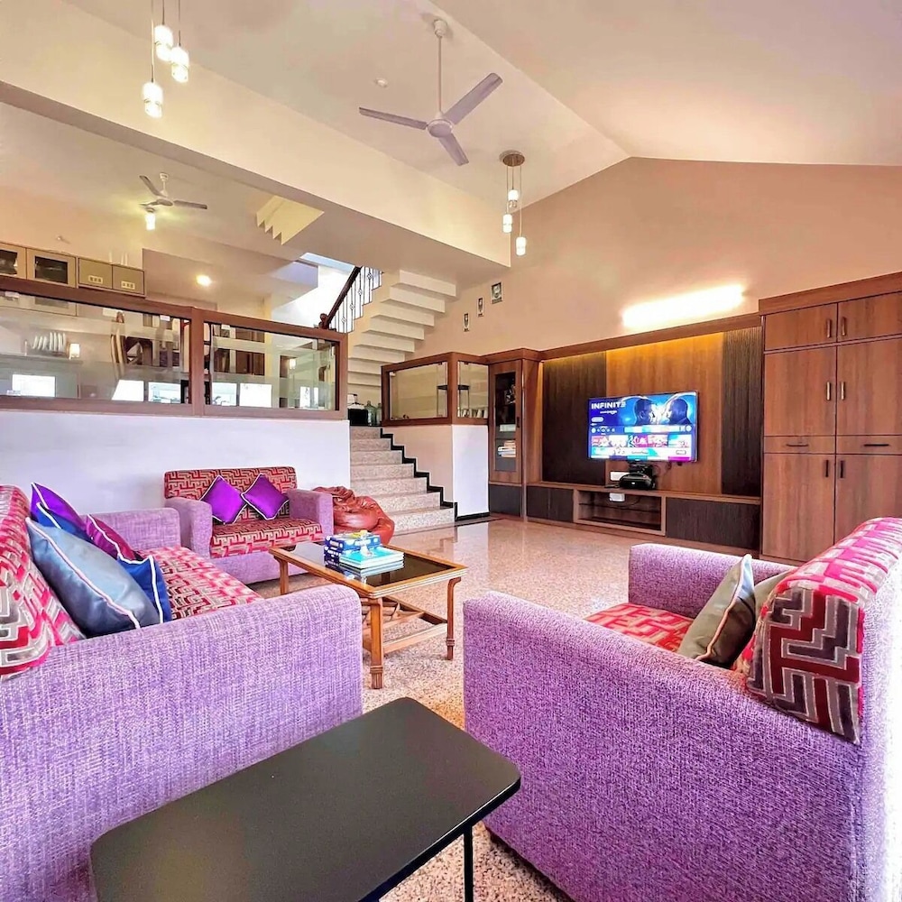 Luxury Villa photo 3