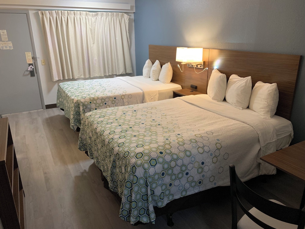 Studio, 2 Double Beds, Non Smoking - Photo 1