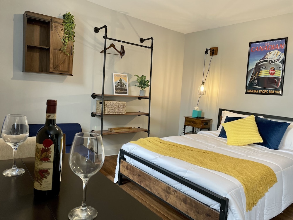 Grand Room photo 2