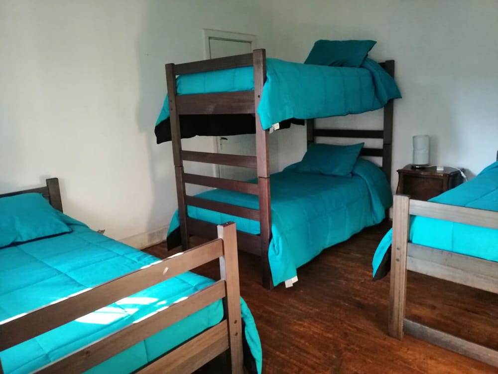 Standard Quadruple Room, Multiple Beds photo 1