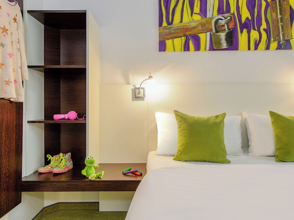 Economy Single Room, Non Smoking, City View photo 2