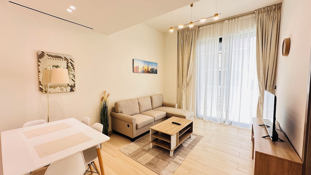Apartment photo 1
