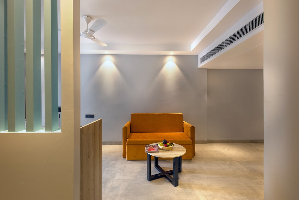 Suite - Photo 4