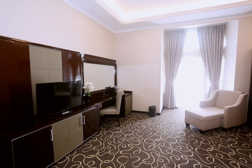 Executive Suite photo 3