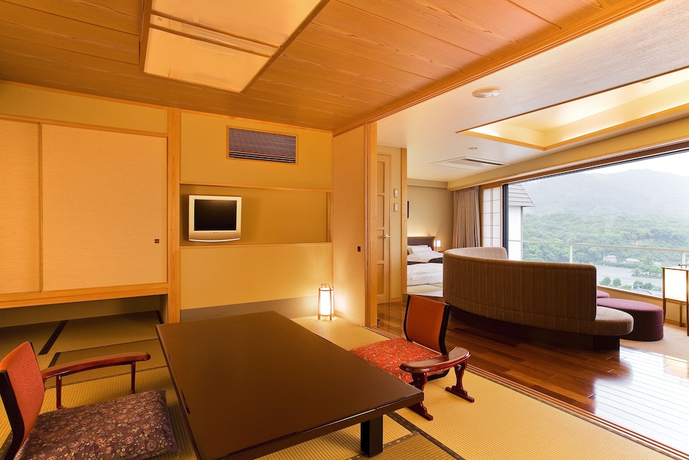 Corner suite-Sansoka with open-air bath (Non-smoking) photo 3