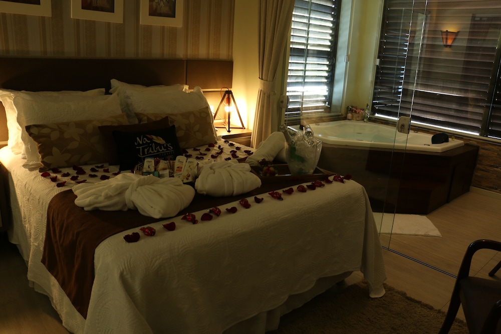 Suite (Master) photo 2