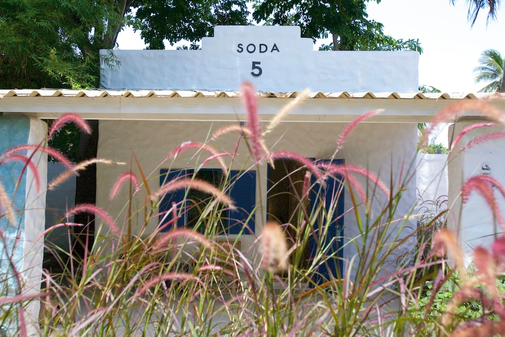Superior Cottage - Photo 2
