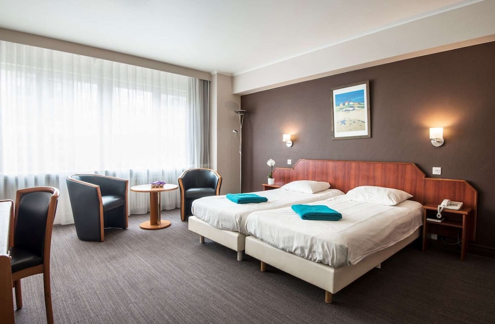 Superior Double or Twin Room photo 3