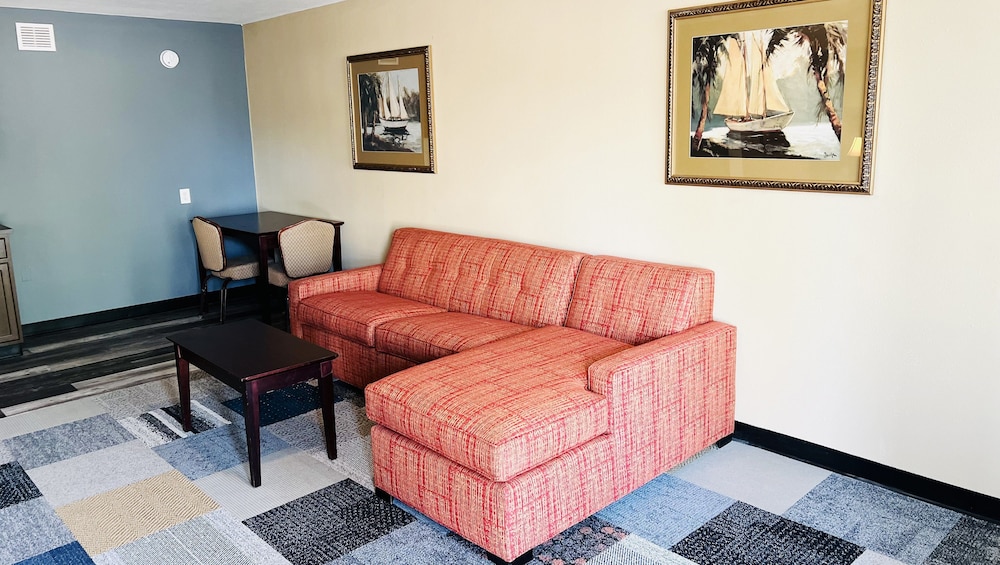 Suite, 1 King Bed with Sofa bed, Non Smoking photo 3