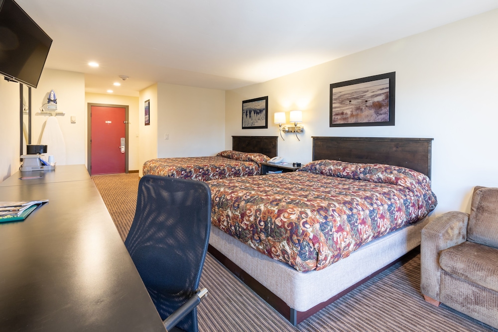 Deluxe Room, 2 Queen Beds - Photo 3