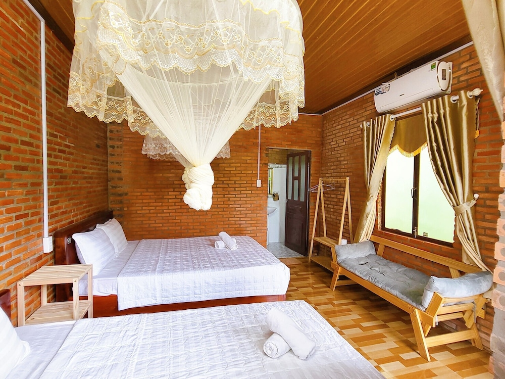 Triple Room, Garden View photo 1