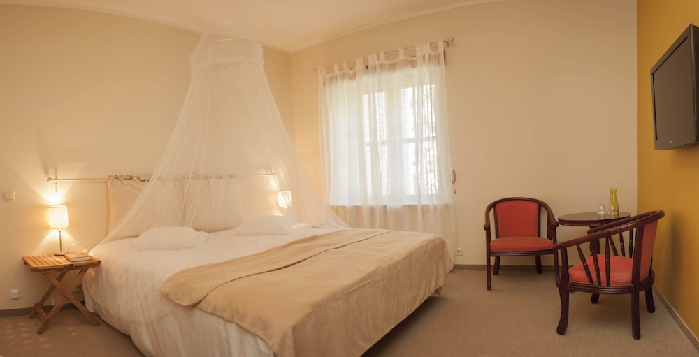 Deluxe Double or Twin Room photo 1