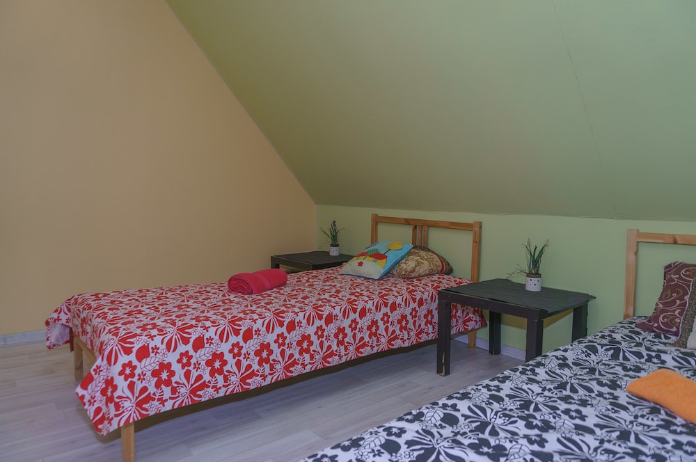 Economy Twin Room photo 1