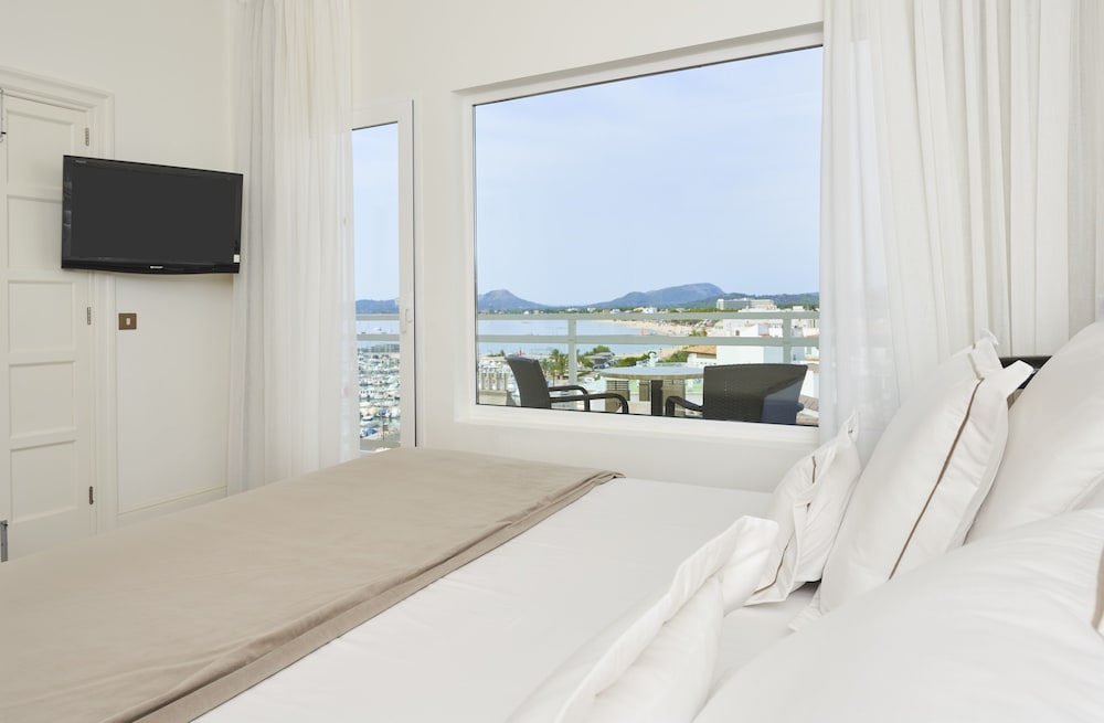 Double Room, Balcony, Sea View - Photo 2