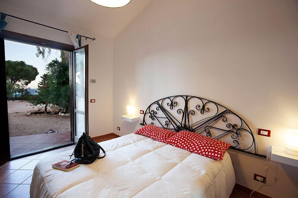Triple Room, Patio