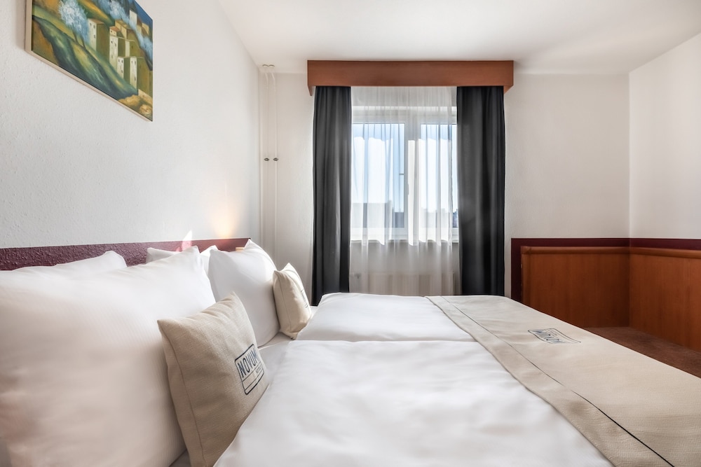 Standard Double Room - Photo 4