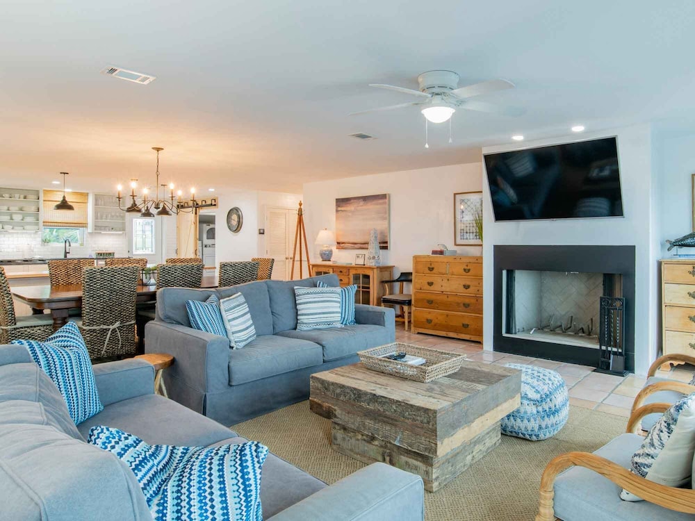 House, Multiple Beds, Balcony, Ocean View photo 1