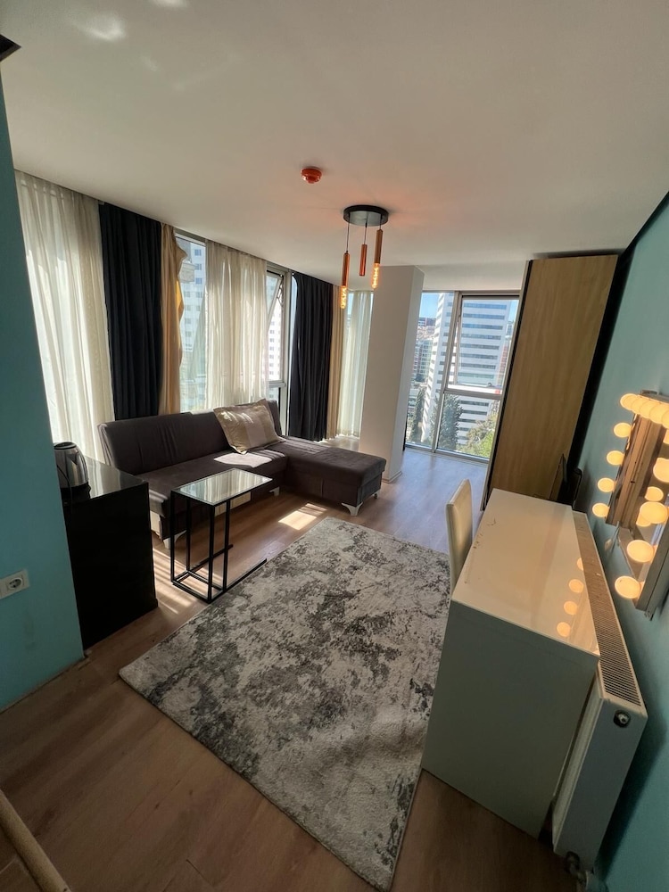 Deluxe Double Room, 1 King Bed photo 1