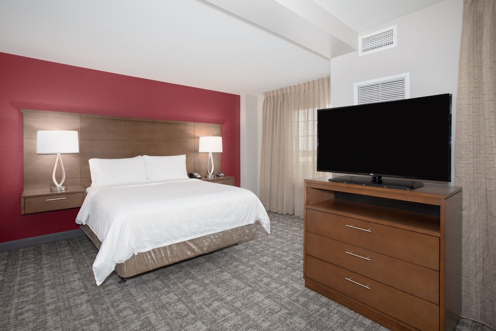 Suite, 1 Bedroom, Mobility Accessible, Kitchen (Communications) - Photo 2