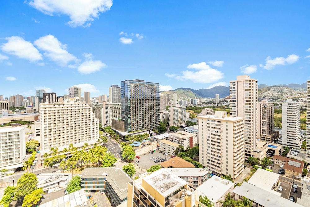 Pacific Monarch - 1 BR - Ocean & City Views: Romantic Suite, 1 Bedroom, Balcony, Ocean View (0103) photo