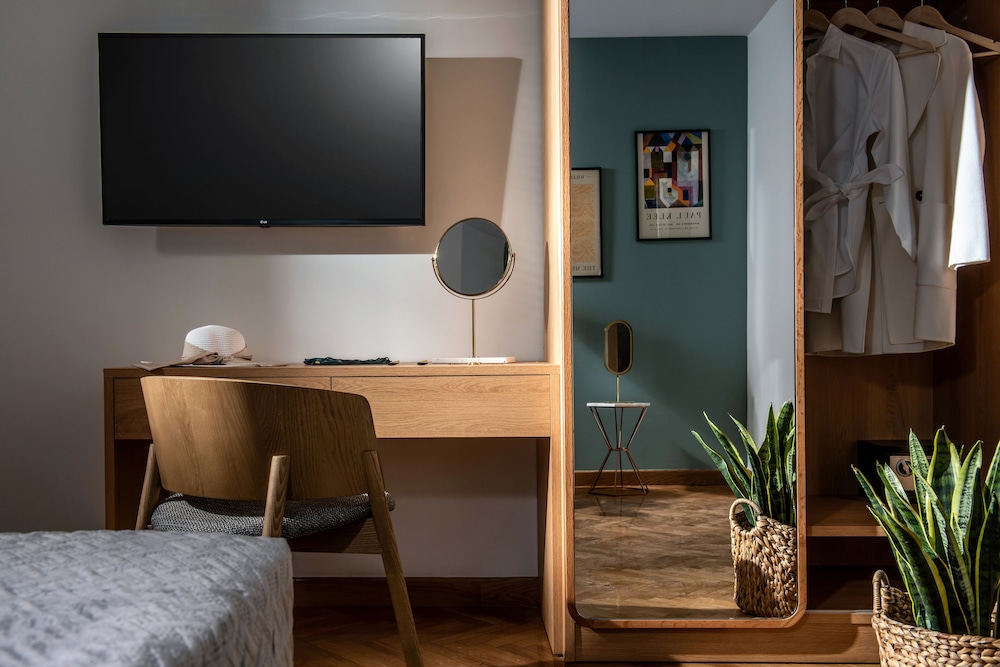 Superior Double Room - Photo 12