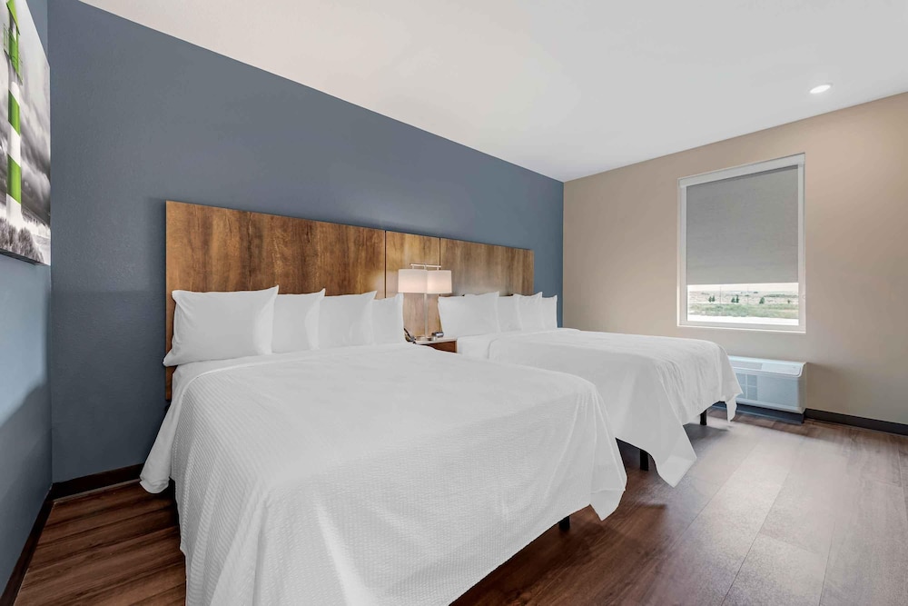 Standard Studio, 2 Queen Beds, Non Smoking, Refrigerator & Microwave photo 1
