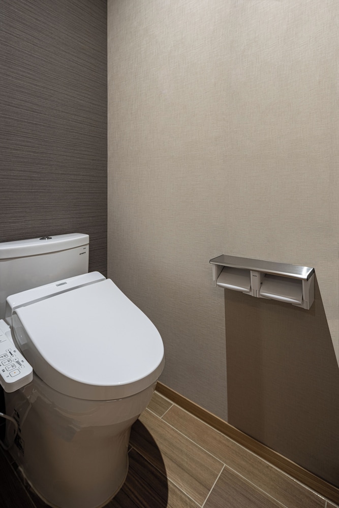 Corner Triple Room