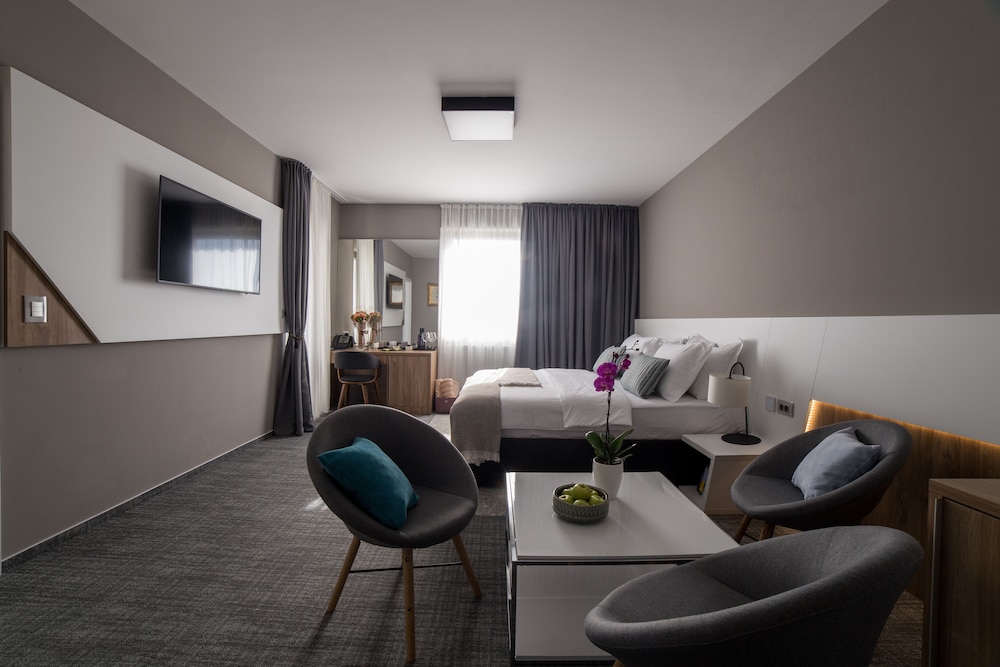 Luxury Suite, Multiple Beds, Sea View photo 3
